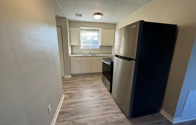 1 bed, 1 bath, $650, Unit 2211-B