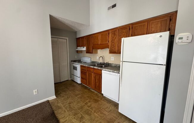 1 bed, 1 bath, 408 sqft, $695, Unit 85