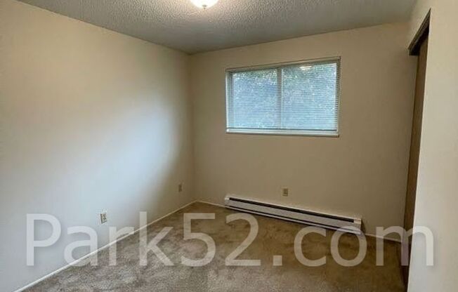 2 beds, 1 bath, $1,395, Unit 3111-07