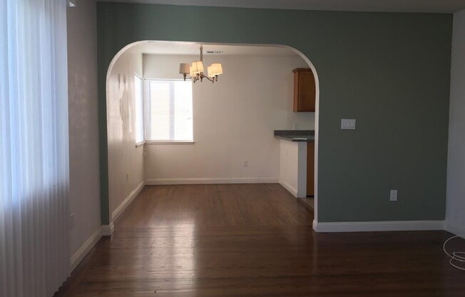 1 bed, 1 bath, 800 sqft, $1,595