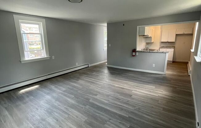 1 bed, 1 bath, 1,080 sqft, $2,350, Unit 8 King-2nd Floor