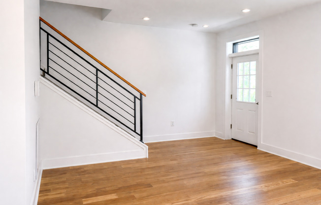 727 Quebec Pl