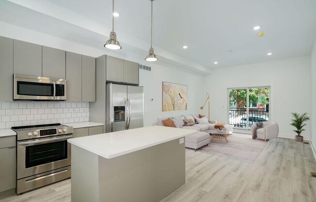 1505-1507 N. Stillman St