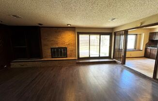 3 beds, 2 baths, $1,390