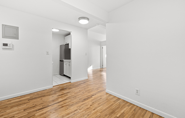 1 bed, 1 bath, $5,200, Unit 4E