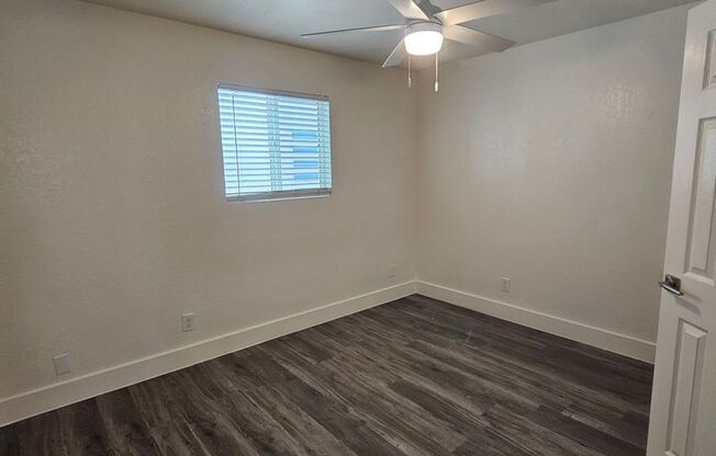 2 beds, 1 bath, 850 sqft, $1,295, Unit 03