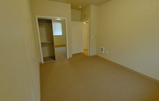 2 beds, 1 bath, 647 sqft, $1,750, Unit 407