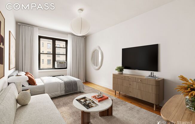 312 W 23 ST