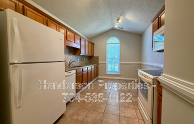 11128 WHITE STAG DR