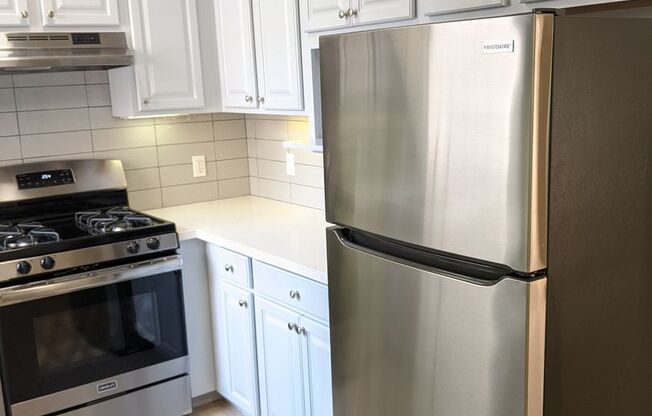 1 bed, 1 bath, $2,795, Unit 6