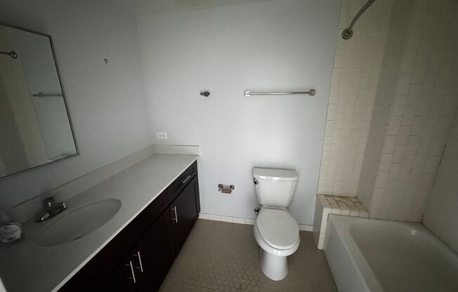 1 bed, 1 bath, 583 sqft, $1,800, Unit 804