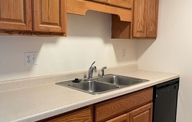 1 bed, 1 bath, 775 sqft, $1,199, Unit 2700-235