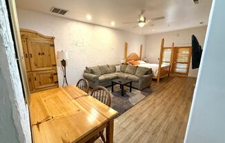 1 bed, 1 bath, $1,125, Unit # 17