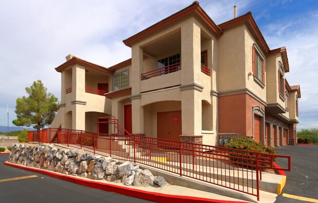 Beautiful 3 bedroom Condo