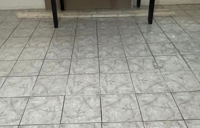 Jaclyn Apartments