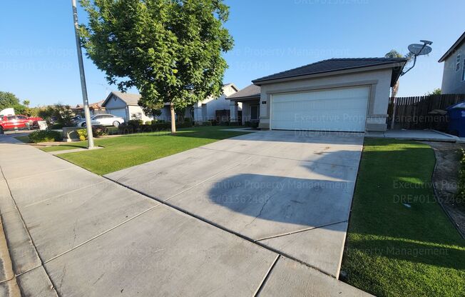 Charming 3 bedroom, 2 bathroom home located near E Berkshire Rd