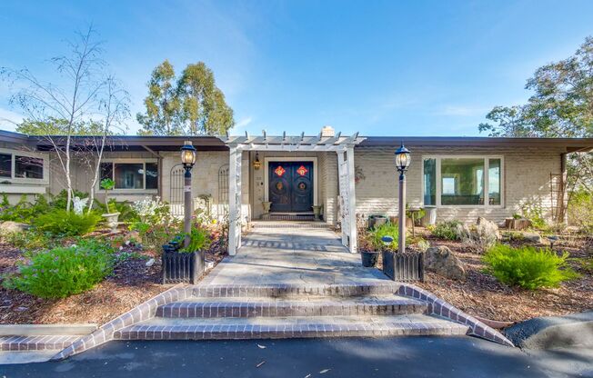 Beautiful Single Level 5 Bed 4 Bath Home in the Desirable Los Altos