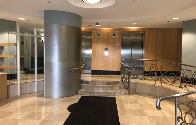 1111 11th St NW