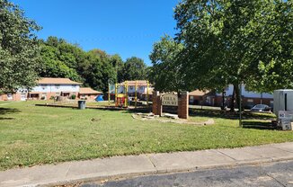 818 VILLA CT
