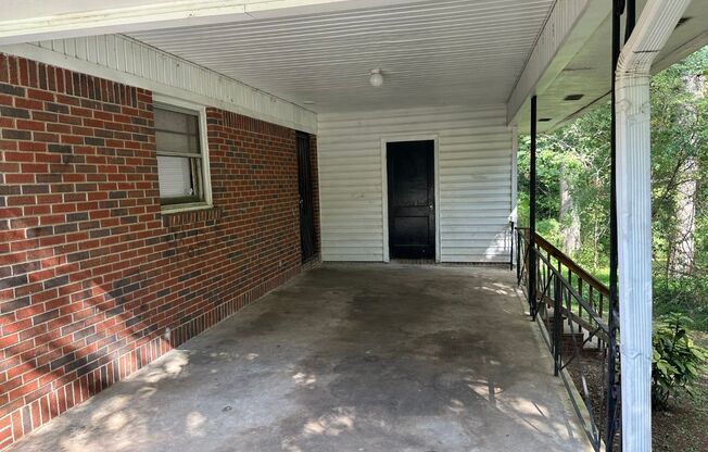 Located 2 miles off I-85! Closing to shopping, beltline, airport & movie studios! 3 bed, 1 bath, hardwood floors, must see!