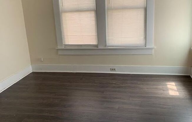 3 beds, 1 bath, $1,500