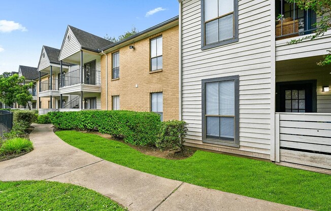 Elm Creek Apartments