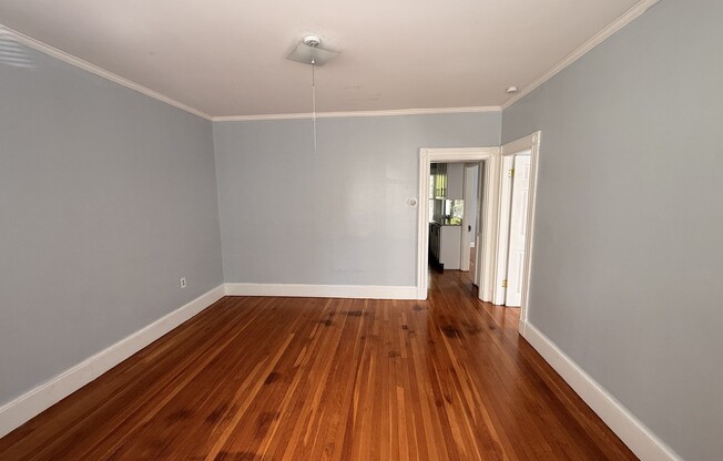 87 GLENDOWER RD
