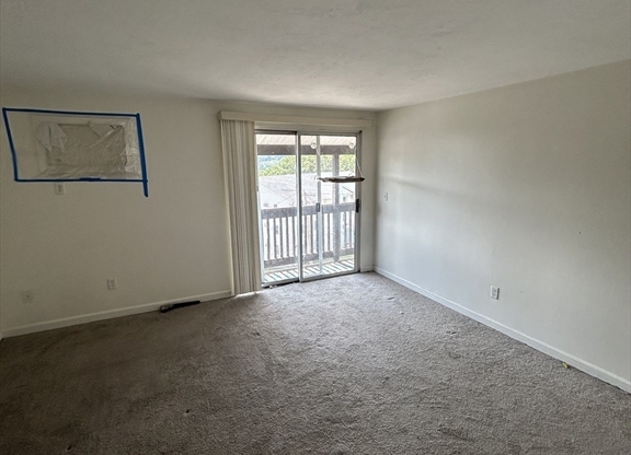 2 beds, 2 baths, 1,050 sqft, $1,800, Unit D61
