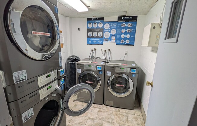 1 bed, 1 bath, 661 sqft, $2,100, Unit 28