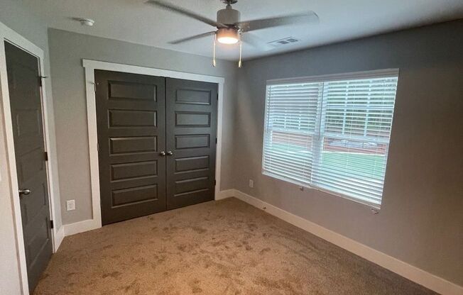 3 beds, 3.5 baths, 1,568 sqft, $2,385, Unit Unit 202