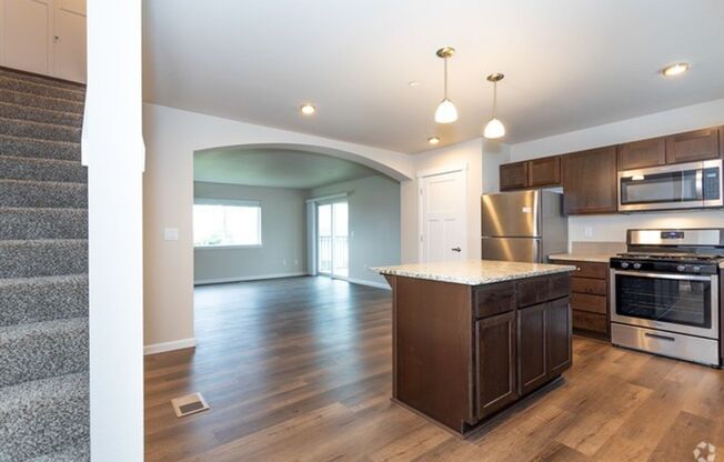 2 beds, 2.5 baths, 1,322 sqft, $2,400, Unit 2-104