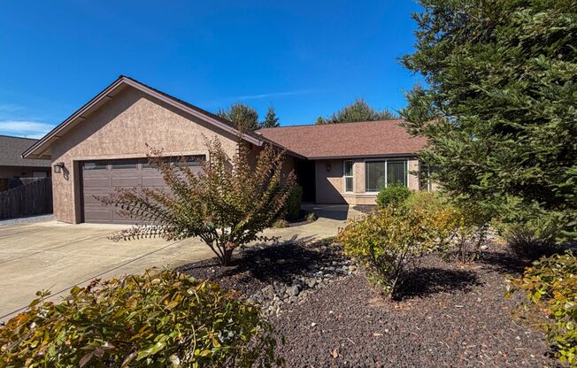 $1000 MOVE IN SPECIAL OFF FIRST MONTHS RENT.