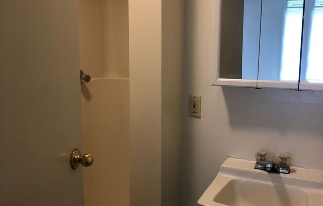 1115 N College Avenue