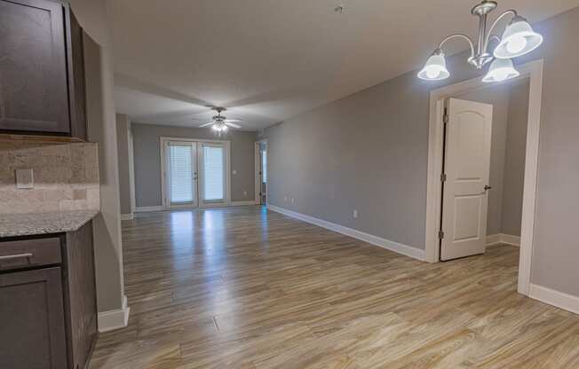 Apartment Living Room at Parkside Grand Apartments in Pensacola, FL