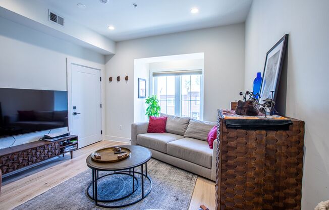 Lovely 1 BR & 1 Den/2 BA Condo in Trinidad!