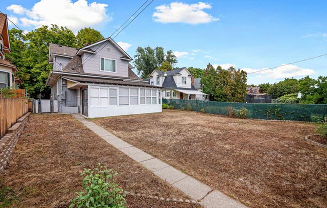 1008 E. Baldwin Ave.