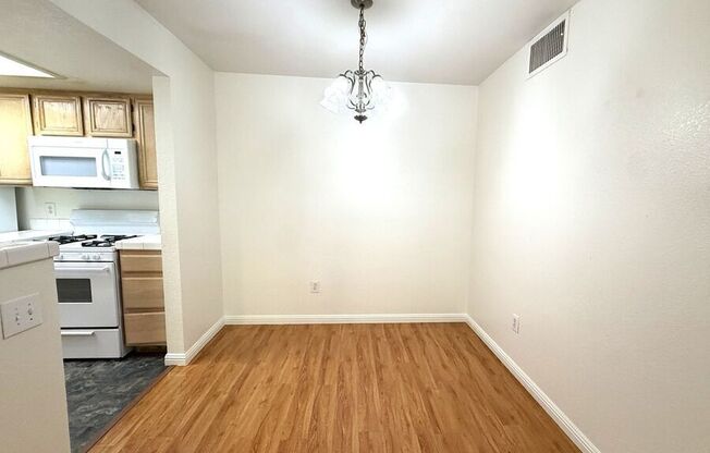 1900 Rio Canyon Ct #103
