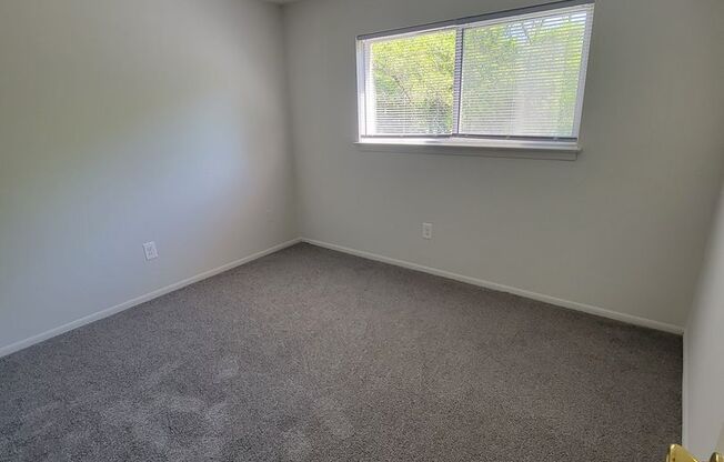 2 beds, 1.5 baths, 900 sqft, $1,245, Unit 220-C