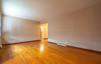 2 beds, 1 bath, $1,150