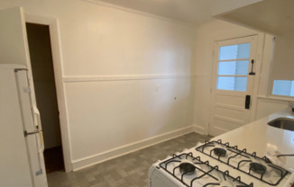 Studio, 1 bath, 420 sqft, $1,950