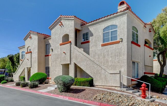 Stunning Upstairs Condo in Gated Indian Wells Community!