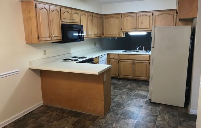 1985 Rosie Street Auburn, AL 36832