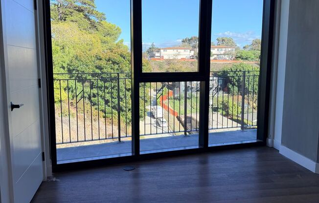 2 beds, 2 baths, 816 sqft, $4,320, Unit 609