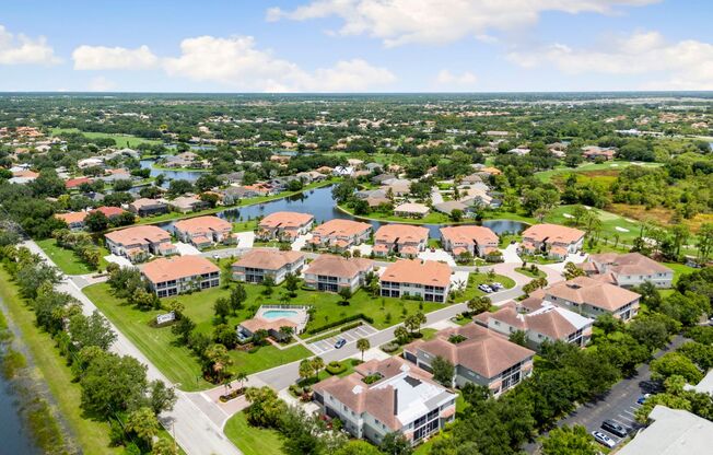 3 beds, 2 baths, $2,950, Unit #201