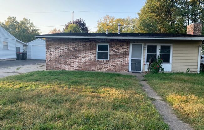 Beautiful 3 bedroom home located in Pekin