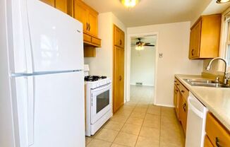 2 beds, 1 bath, $1,495