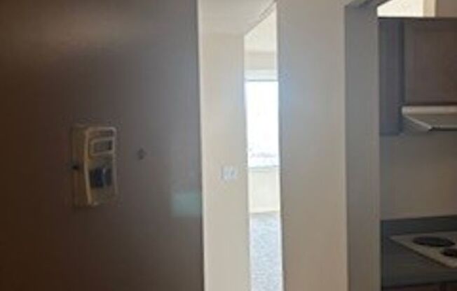 2 beds, 1 bath, 850 sqft, $1,625, Unit 517