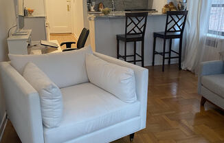 155 W 71 ST