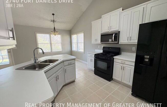 2740 FT DANIELS DR