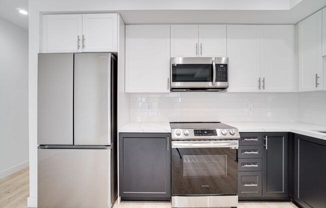 1 bed, 1 bath, 605 sqft, $2,695, Unit 117